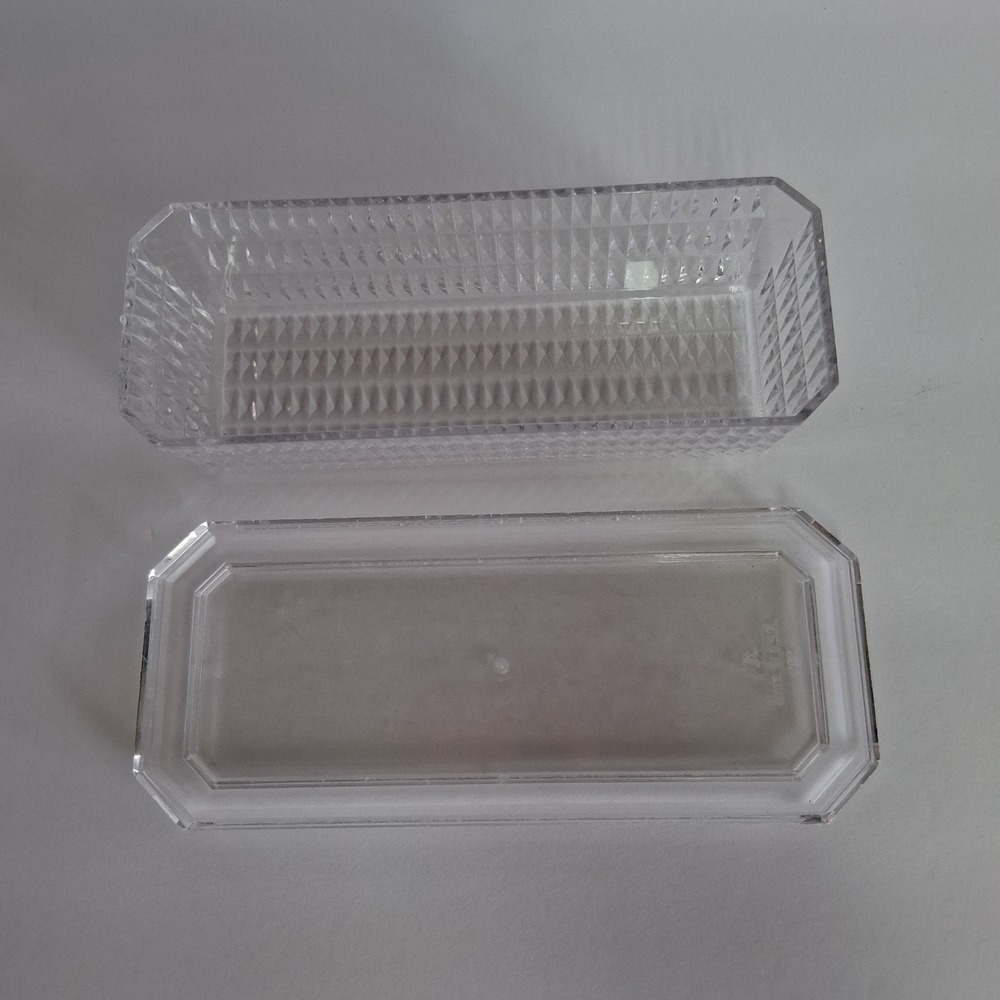 Vintage Arrow Plastics 202 Clear Plastic Diamond Cut Covered Butter Dish USA - Picture 6 of 11